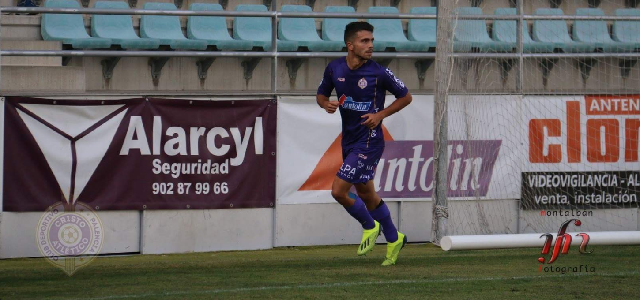 Adrián Herrera: "Mi reto es superar los veintidós goles de División de Honor" 1 Adrián Herrera