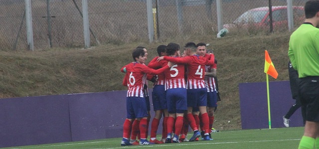 Dos errores privan al Divi de sumar un punto merecido ante el líder