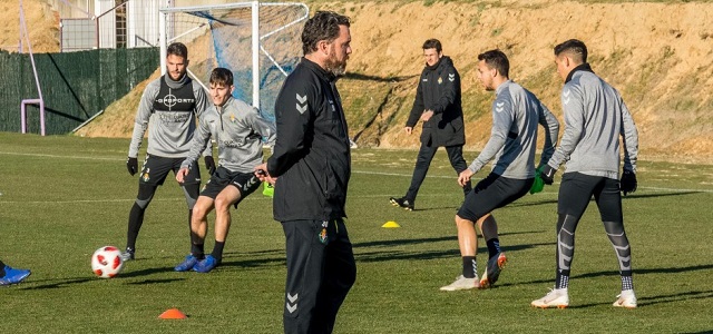 Sergio González: "La Copa del Rey te da la oportunidad de la titularidad en Liga" 1 Sergio González 2