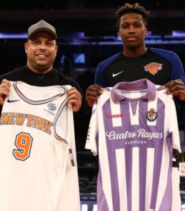 Ronaldo sigue internacionalizando al Real Valladolid 2 Ronaldo NYKnicks