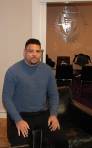 Una oficina para conectarse con el mundo 2 Ronaldo2 1