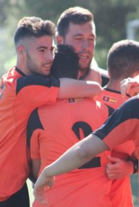 Manu Olivas: "Llevarse el reconocimiento del club es más grande que todos los triunfos" 2 Manu Olivas