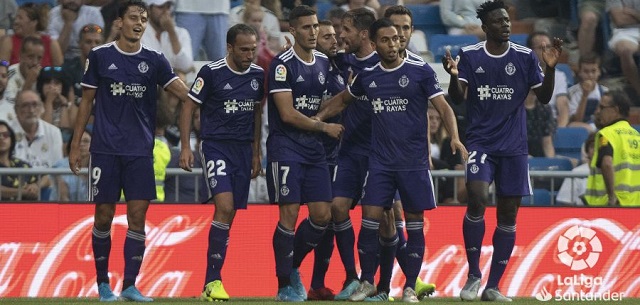 El Real Valladolid salta la banca en el Bernabéu gracias a su constancia