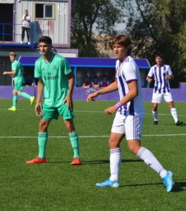 Dos errores condenan al Real Valladolid de División de Honor 3 EFi7IrZXYAE8M2n