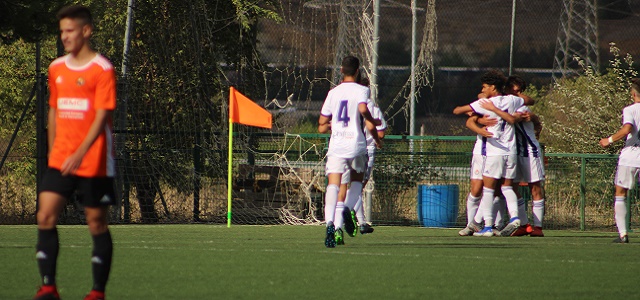 El Real Valladolid B esquiva la épica del Parquesol y se lleva el derbi 1 IMG 6972