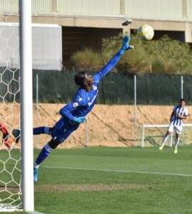 Al Promesas le bastan dos minutos para doblegar a una invicta Real Sociedad B 2 Moisés Real Sociedad B