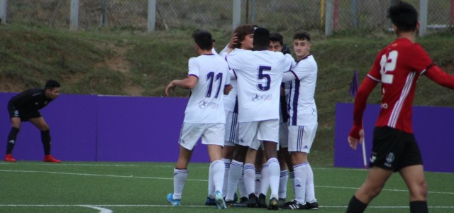 Slavy le regala una feliz Navidad al Divi