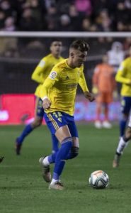 Iván Alejo entrega material sanitario por valor de 10.000 euros al Hospital Clínico 2 Iván Alejo 2