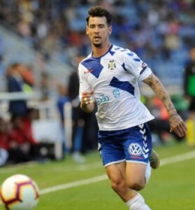 Sangre nueva en el lateral derecho 2 Luis Pérez 1