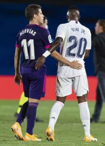 Pablo Hervías se reivindica como lateral derecho 2 Hervías Vinicius 1