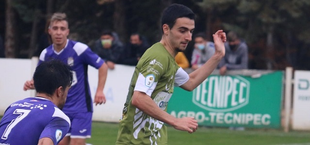 Javi Bueno brilla en el inicio de temporada con el Palencia Cristo