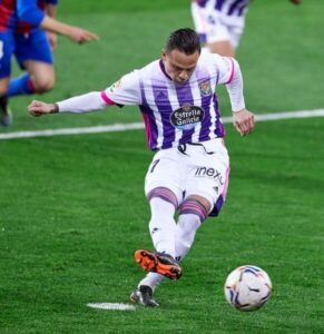 Un punto con lo justo 2 ebf9f3bf6c0a2c77940b02565442fb3b