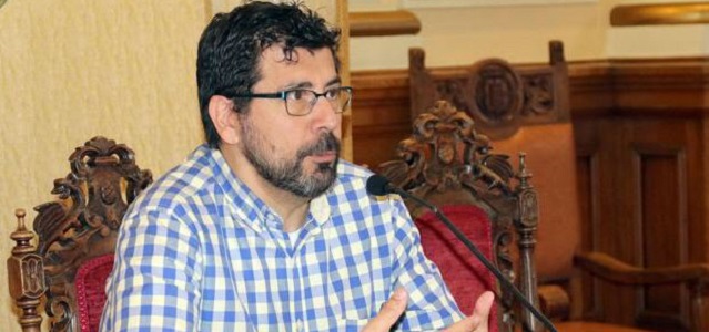 Alberto Bustos: “La decisión se ha tomado un poco tarde, pero será un golpe de autoestima”