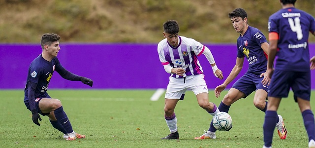 El Divi hace los deberes ante la UD Santa Marta