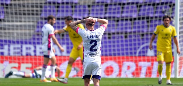 De resaca contra el Cádiz: Blanco y negro en un partido vital