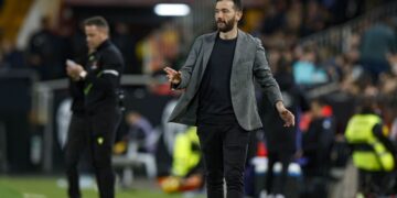 Carlos Corberán, en el Valencia - Real Valladolid