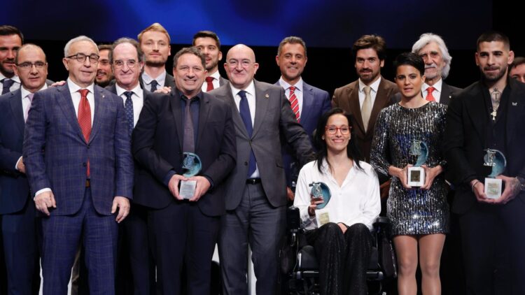 Eusebio Sacristán, galardonado en su casa 1 Gala del deporte