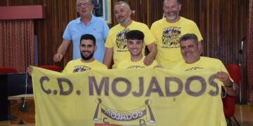 Mojados, Diego Macón