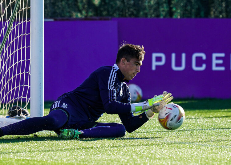 ¿Qué necesita el Pucela a un mes del inicio liguero? 2 Aceves Valladolid