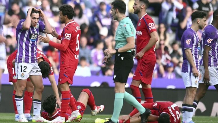 Mario Martín recibe su sanción 1 Mario Martín recibe su sanción