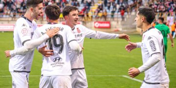 Primera RFEF | Crónica Jornada 33