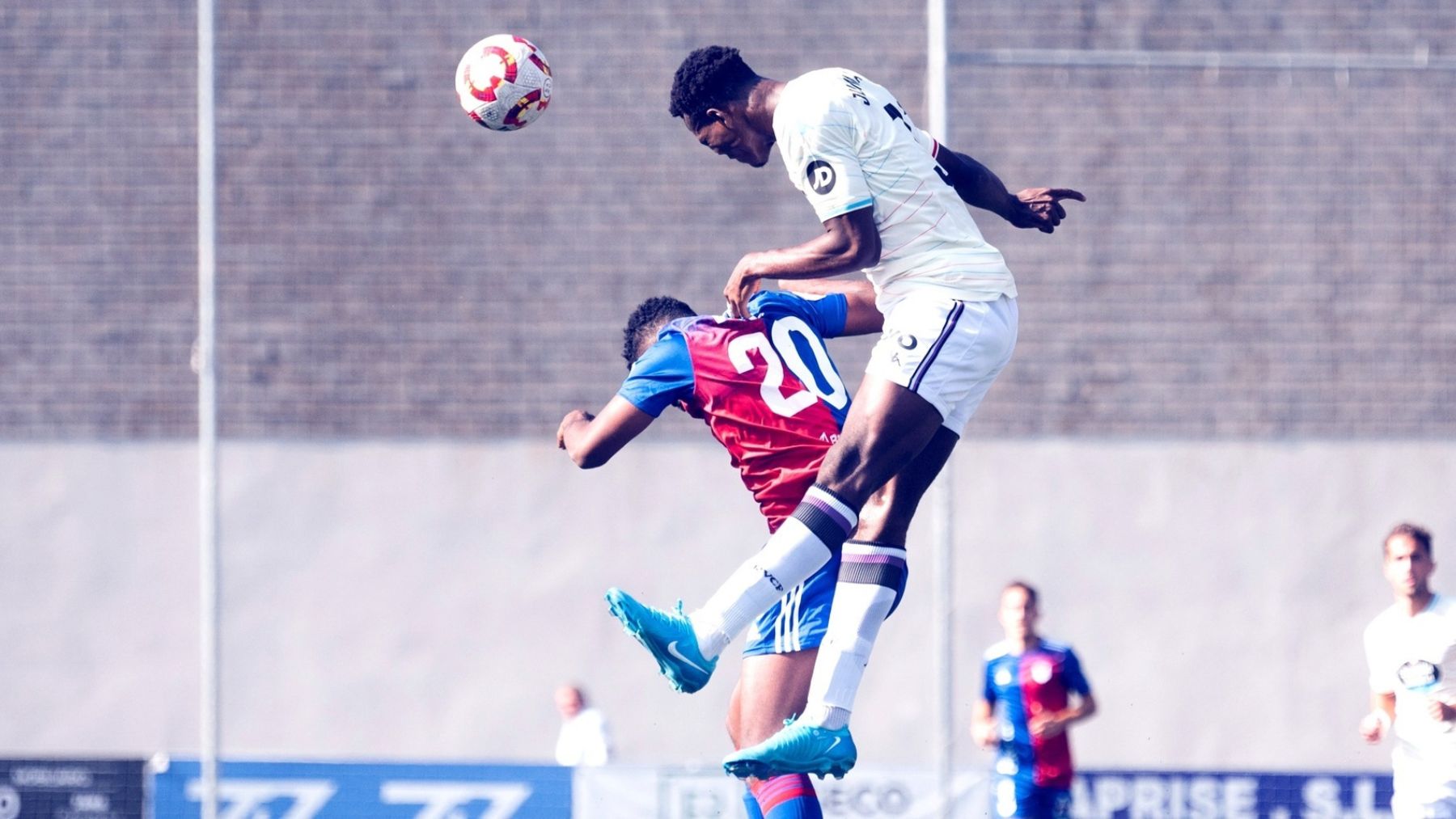 El Real Valladolid quema etapas: 16 juveniles participaron con el Promesas 5 Juma Bah | Real Valladolid Promesas