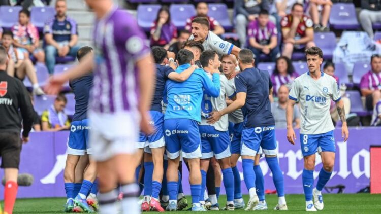Una mala primera parte del Real Valladolid propicia la fiesta babazorra 1 Real Valladolid - Alavés