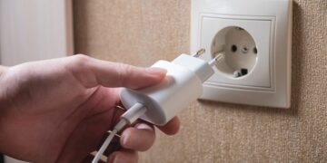Debes desconectar estos 6 electrodomésticos antes de irte a dormir