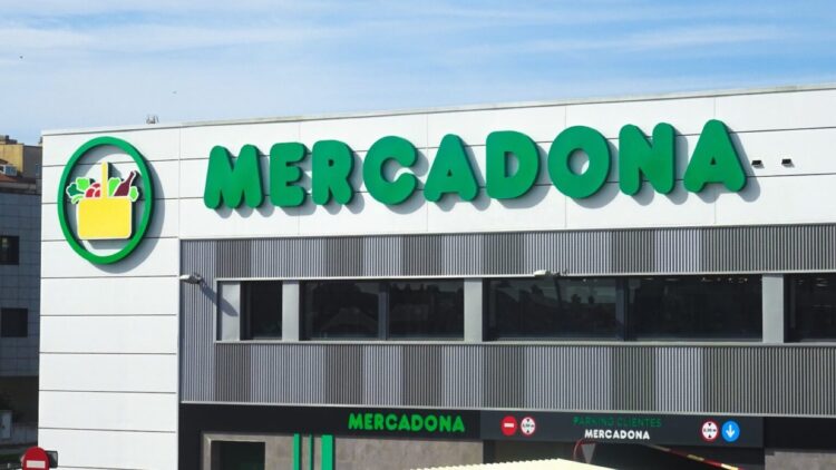 Mercadona arrasa a la competencia: su nuevo helado tiene un delicioso toque crujiente y cuesta solo 3,35€ 1 Mercadona arrasa a la competencia: su nuevo helado