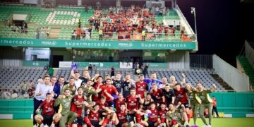 El Mirandés se garantiza jugar el play-off por primera vez en su historia