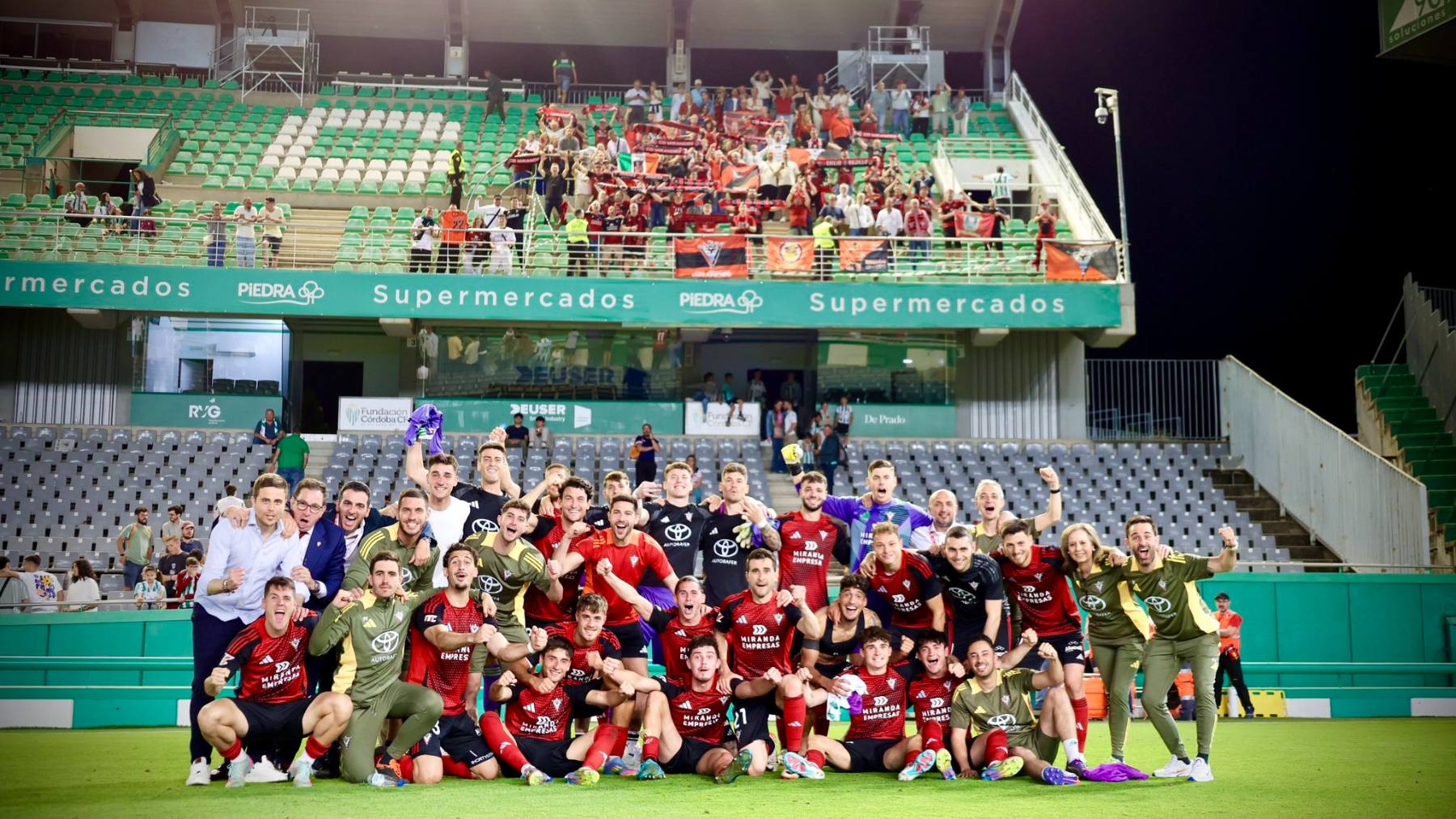 El Mirandés se garantiza jugar el play-off por primera vez en su historia