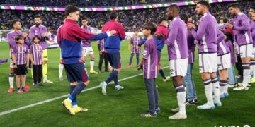 Doble pasillo a los campeones