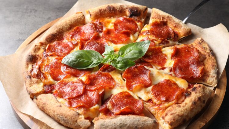 Ni barbacoa ni carbonara: esta es la nueva pizza de Mercadona de la que todo el mundo habla 1 Esta es la nueva pizza de Mercadona de la que todo el mundo habla