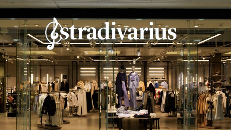Adiós a Stradivarius: Inditex toma esta difícil decisión con uno de los emblemas de sus marcas de ropa 1 Adiós a Stradivarius: Inditex toma esta difícil decisión