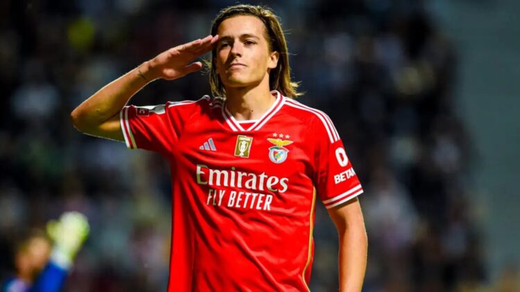 Dudas infinitas con el lateral izquierdo del Real Madrid 1 Alvaro Carreras Benfica RzQyfckHBRr6dlxORJVEQ7K 1200x648Relevo 1 1