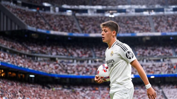 Güler, a la espera de movimientos 1 GscYK2KWoAAYq5r 1 1