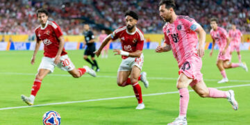 Messi no puede evitar que el Mundial de Clubes arranque sin goles