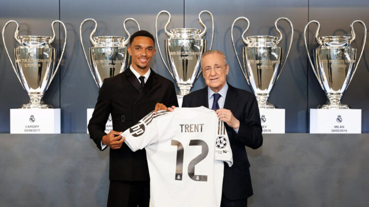 El primer día de Trent como madridista: Nuevo dorsal y un perfecto castellano 1 ND FIRMA ALEXANDER ARNOLD 1PC0268 1