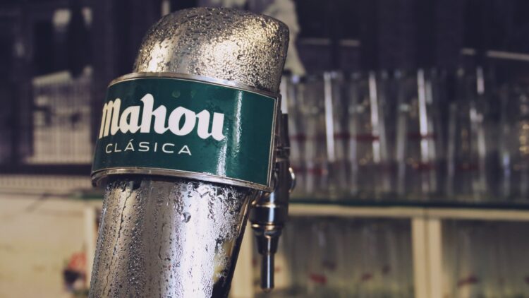 Ni San Miguel ni Estrella Galicia: un estudio cierra el debate y aclara cuál es la cerveza favorita de los españoles 1 Un estudio cierra el debate y aclara cuál es la cerveza favorita