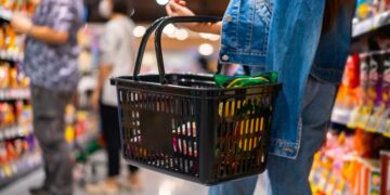 Una familia hace la compra del mes en Carrefour y Mercadona y sale escaldada