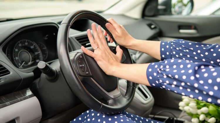 Ni frenazos ni pitos: una argentina alucina con la forma de conducir en España por estas diferencias con su país 1 Una argentina alucina con la forma de conducir en España