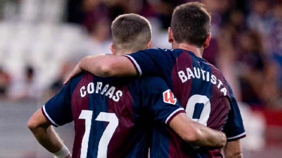 Corpas y Bautista fueron los referentes ofensivos del Eibar