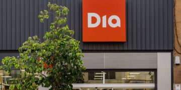 Dia abre un supermercado... en una iglesia