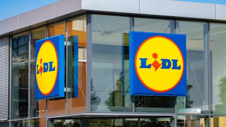 Colas en Lidl: este climatizador portátil gana la batalla al calor y está arrasando por su precio de outlet 1 Colas en Lidl: este climatizador portátil gana la batalla al calor