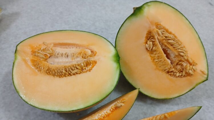 Una nutricionista lo confirma: si compras el melón o la sandía cortados, debes tener cuidado con esto 1 Si compras el melón o la sandía cortados, debes tener cuidado