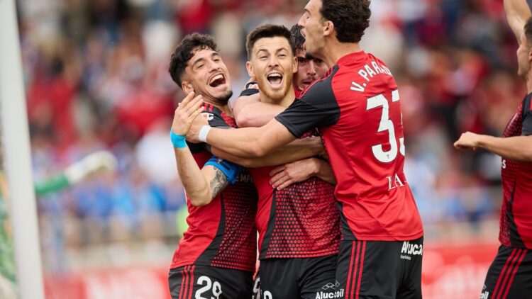 Mirandés y Ponferradina, a 90 minutos del ascenso 1 Mirandés y Ponferradina, a 90 minutos del ascenso