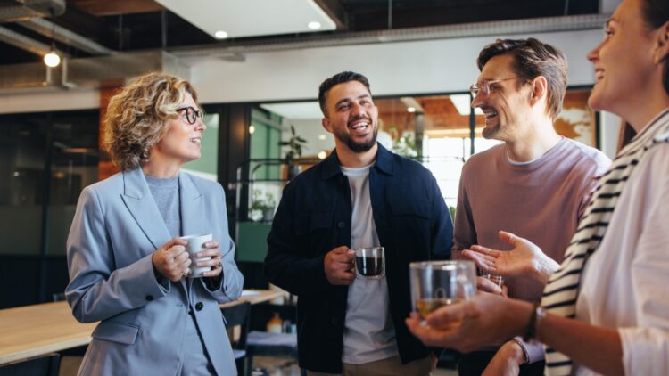 Ni café ni descanso: así afecta la nueva ley del Gobierno a las pausas que todo el mundo hacemos en el trabajo 1 Ni café ni descanso: así afecta la nueva ley del Gobierno a las pausas