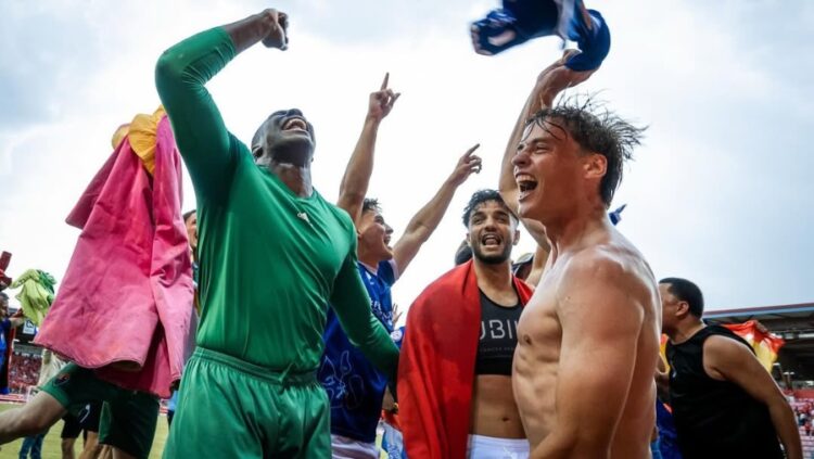 El Numancia se despide del ascenso de forma cruel 1 El Teruel celebra el ascenso ante el Numancia