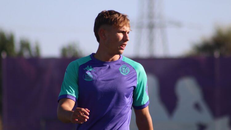 Arnu y Jorge Delgado quieren abrirse paso 1 Arnu | Real Valladolid