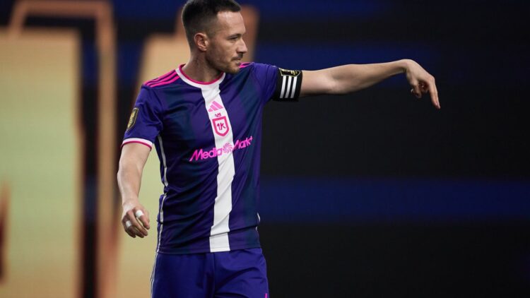 Víctor Mongil o cómo adaptarse al medio 1 Víctor Mongil